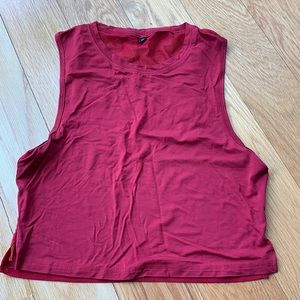 Red high neck cropped workout tank